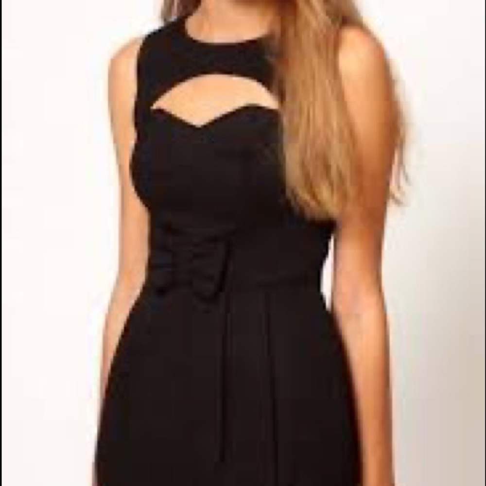 ISO Awear Blair sweetheart cut out dress